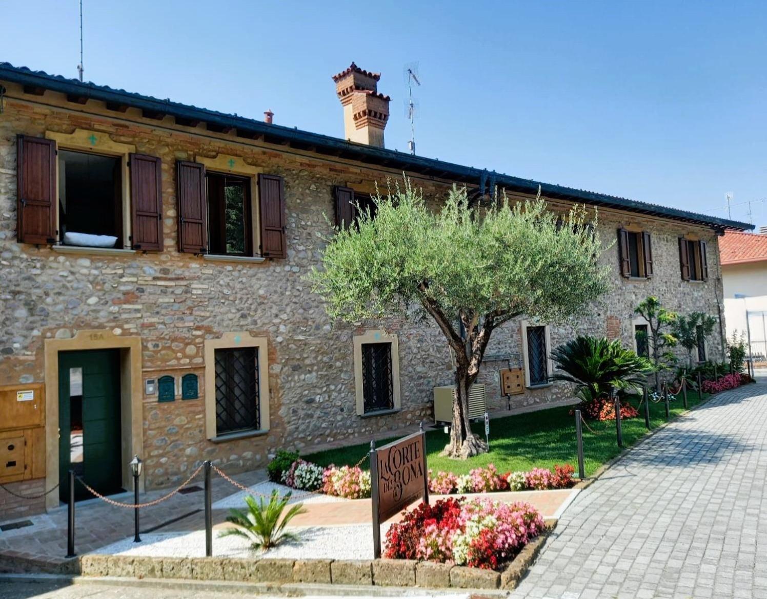 La Corte Del Bona - Vicino Alle Cantine E A Circa 15 Minuti Dal Lago Di Iseo - Leilighet Erbusco Eksteriør bilde